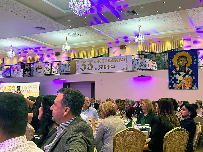 ПРЊАВОР, 28. ЈАНУАРА /СРНА/ - На Светосавској забави у Прњавору, у организацији Кола српских сестара, града Прњавора и просвјетних радника, прикупљено је 20.623 КМ за помоћ социјално угроженим лицима, корисницима Центра за социјални рад.