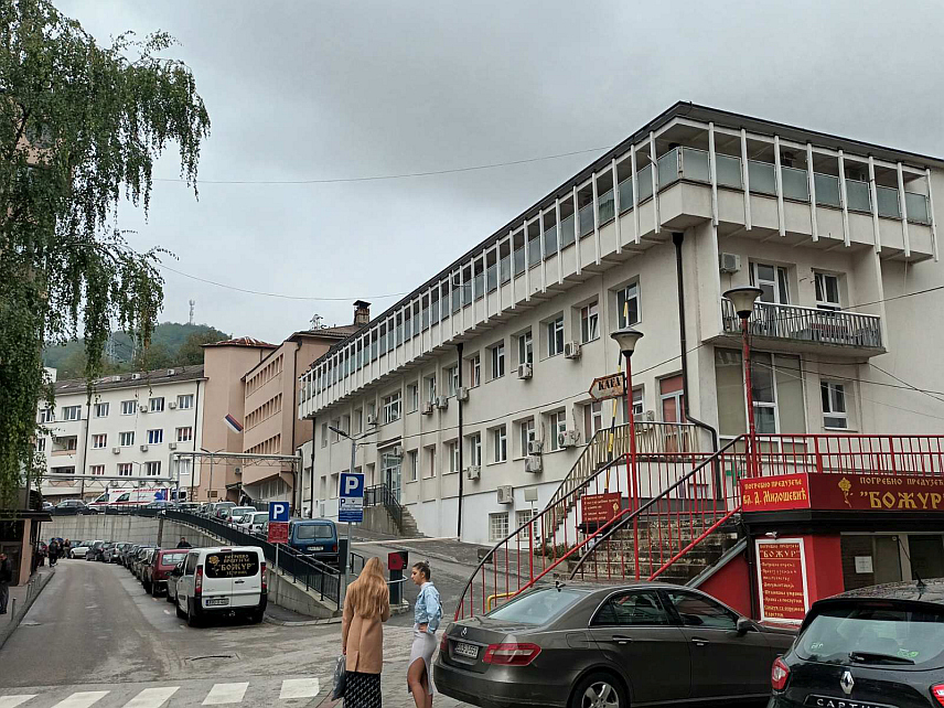 ЗВОРНИК, 2. ЈАНУАРА /СРНА/ - У породилишту зворничке Болнице прошле године рођена је 481 беба - 226 дјевојчица и 255 дјечака.