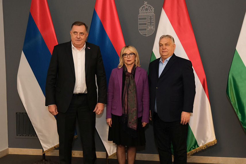 БУДИМПЕШТА, 31. ЈАНУАРА /СРНА/ - Вршилац дужности предсједника Републике Српске Ана Тришић Бабић и лидер СНСД-а Милорад Додик састали су се данас у Будимпешти са премијером Мађарске Виктором Орбаном.