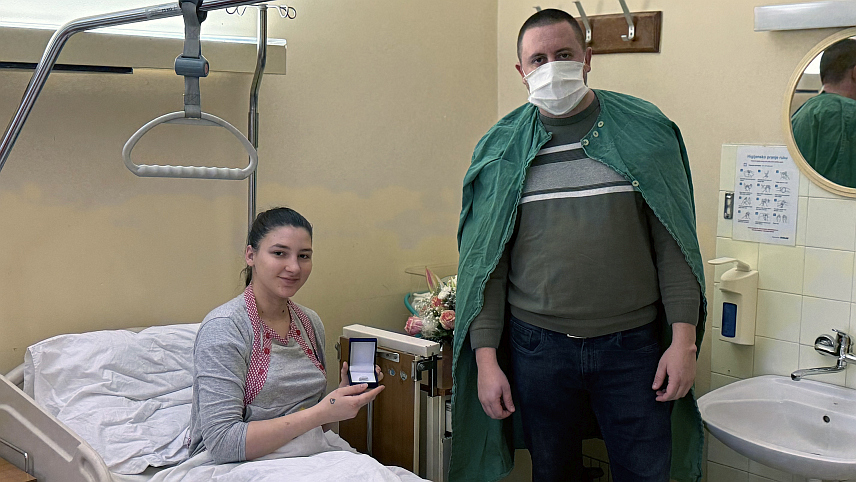 ПРИЈЕДОР, 3. ЈАНУАРА /СРНА/ - Прва беба рођена у овој години у Приједору је Тодор Крчмар из Новог Града.