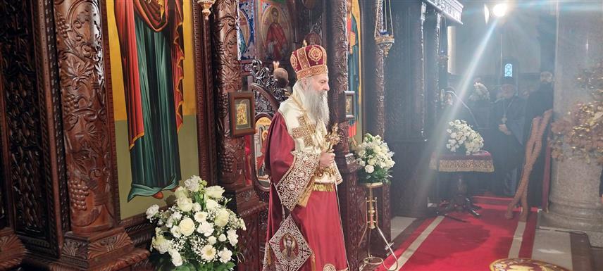 БАЊАЛУКА, 9. ЈАНУАРА /СРНА/ - Његова светост патријарх српски Порфирије служио је у Храму Христа Спаситеља у Бањалуци Свету архијерејску литургију поводом празника Светог првомученика и архиђакона Стефана, који је први пострадао за Христову вјеру половином првог вијека нове ере.