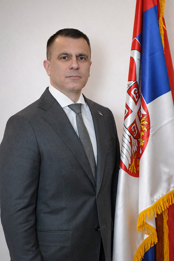 БЕОГРАД, 9. ЈАНУАРА /СРНА/ - Министар без портфеља у Влади Србије задужен за односе са дијаспором Ђорђе Милићевић поручио је да Републици Српској нико не може и не смије да одузме право на постојање и обиљежавање 9. јануара, без обзира на покушаје који су постојали раније.