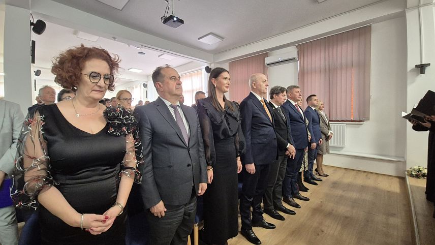 ФОЧА, 15. ОКТОБРА /СРНА/ - У Фочи је почела свечана академија, поводом Дана Медицинског факултета којој присуствује министар за научнотехнолошки развој и високо образовање Републике Српске Драга Мастиловић.
