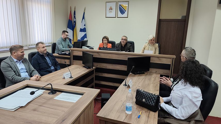 БИЈЕЉИНА, 28. ОКТОБРА /СРНА/ - Пред Основним судом у Бијељини води се 20 кривичних предмета који се односе на насиље у породици, од којих су половина тежи облици, речено је на округлом столу који је овај суд организовао поводом обиљежавања Европског дана правде.