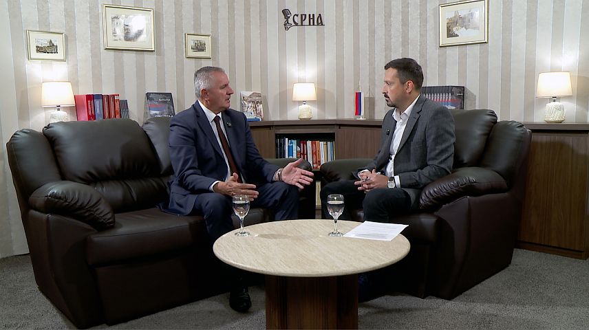 БАЊАЛУКА, 2. ОКТОБРА /СРНА/ - Вршилац дужности директора Јавног предузећа "Аутопутеви Републике Српске" Радован Вишковић током гостовања у подкасту Медијског система Републике Српске - СРНА..