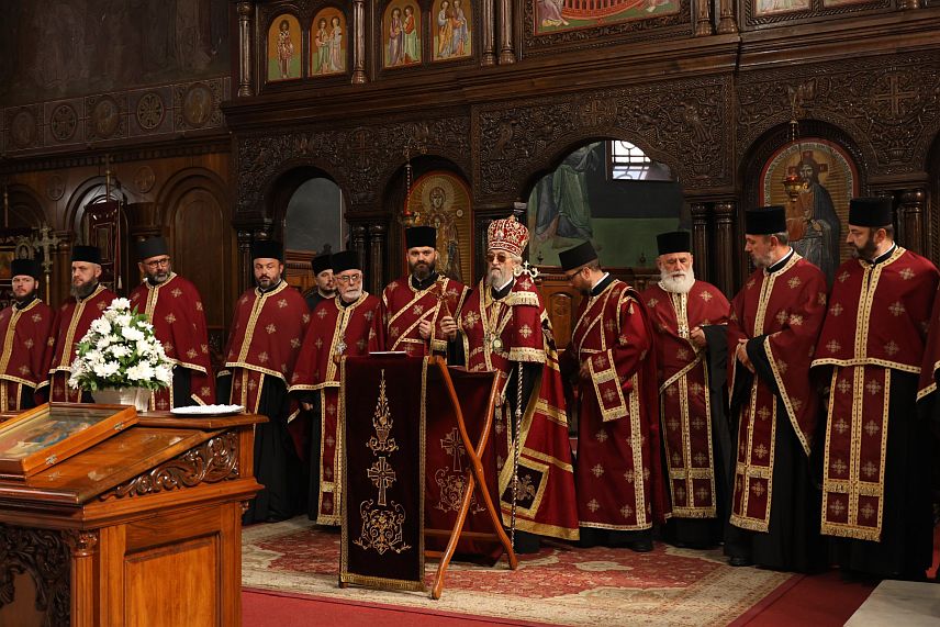 БАЊАЛУКА, 7. ОКTОБРА /СРНА/- Служено опијело некадашњем предсједнику Републике Српске Биљани Плавшић у Цркви Свете Тројице у Бањалуци. /Фото – Борислав Здриња/	

