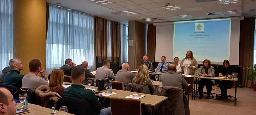 БАЊАЛУКА, 10. ФЕБРУАРА /СРНА/ - Министар управе и локалне самоуправе Републике Српске Сенка Јујић присуствовала је обуци чији је циљ унапређење теоријских и практичних знања из области комуналне полиције.