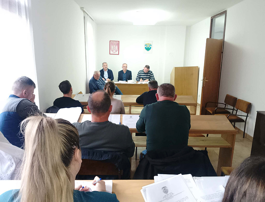 КРУПА НА УНИ, 10. ФЕБРУАРА /СРНА/ - Сједница скупштине општине Крупа на Уни.