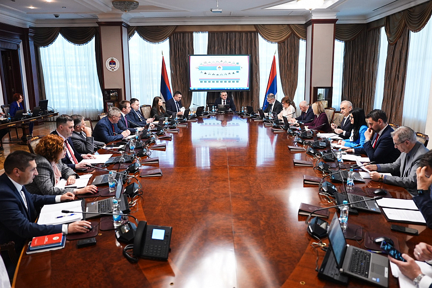 БАЊАЛУКА, 12. ФЕБРУАРА /СРНА/ - Сједница Владе Републике Српске.