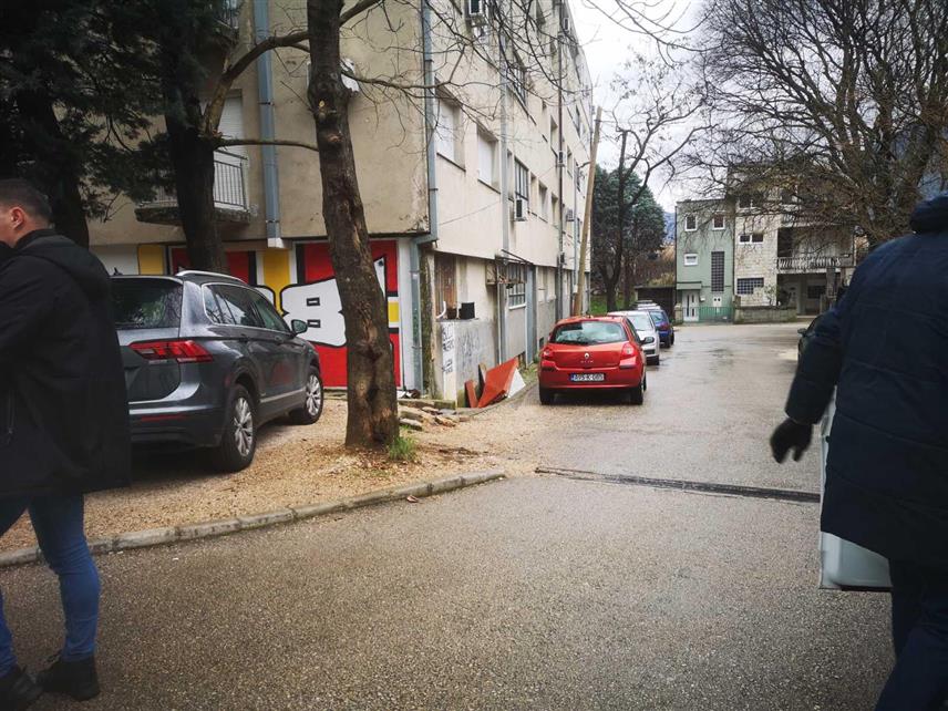 МОСTАР, 14. ФЕБРУАР /СРНА/ - Мјесто убиства Марија Дадића /39/ у мостарском насељу Залик.