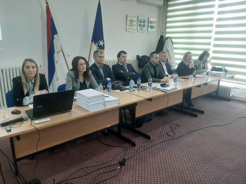 ФОЧА, 20. ФЕБРУАРА /СРНА/ - Градња Хидроелектране "Бук Бијела" не би имала великог утицаја на животну средину, подручје које би било потопљено је под шумом, а претварање ријеке у језеро смањило би број пастрмке, речено је у Фочи на јавној расправи о нацрту студије утицаја градње ове ХЕ на животну средину.