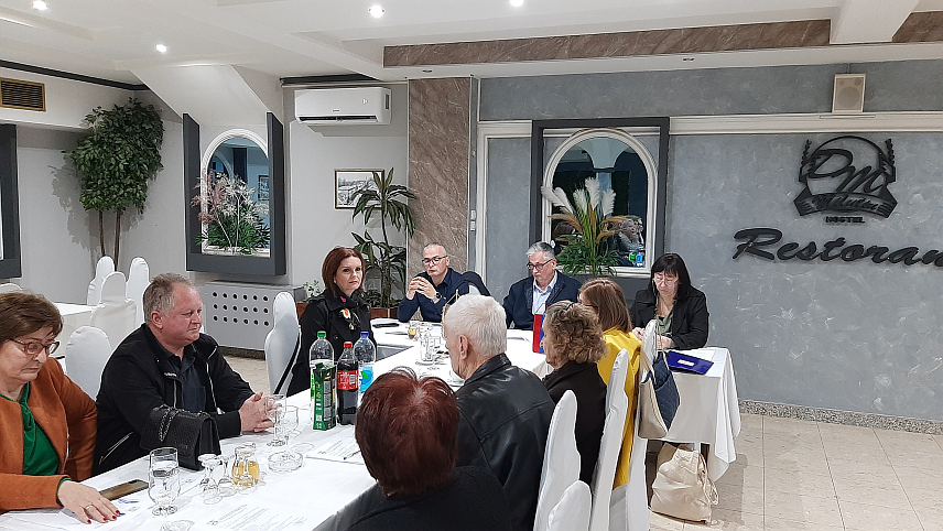 ПРЊАВОР, 28. ФЕБРУАРА /СРНА/ - Предсједник Републичке организације породица заробљених, погинулих бораца и несталих цивила Исидора Граорац присуствовала је данас у Прњавору извјештајој и изборној скупштини Градске организације породица заробљених, погинулих бораца и несталих цивила.