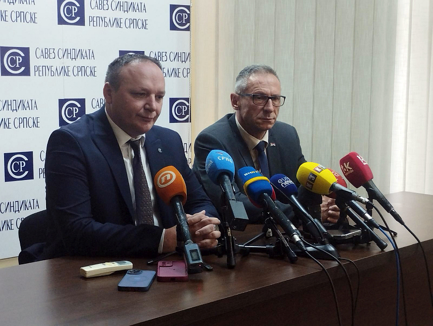 БАЊАЛУКА, 2. ФЕБРУАРА /СРНА/ - Министар рада и борачко-инвалидске заштите Републике Српске Радан Остојић разговарао је данас са предсједником Савеза синдиката Српске Гораном Станковићем.