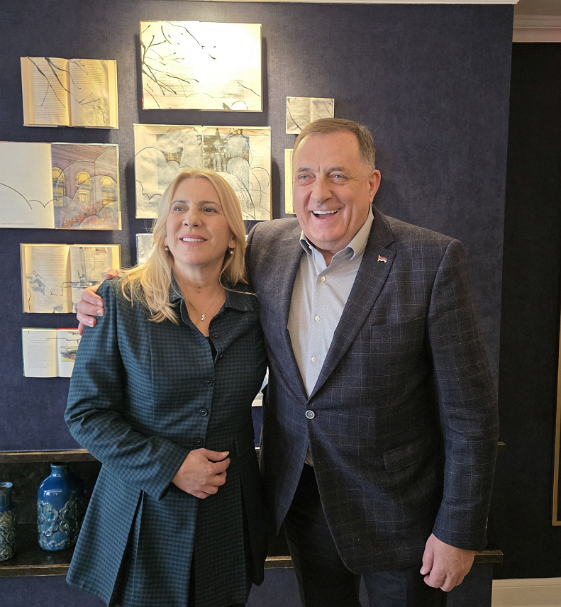 ВАШИНГТОН, 3. ФЕБРУАРА /СРНА/ - Српски члан Предсједништва БиХ Жељка Цвијановић са лидером СНСД-а Милорадом Додиком у Вашингтону.