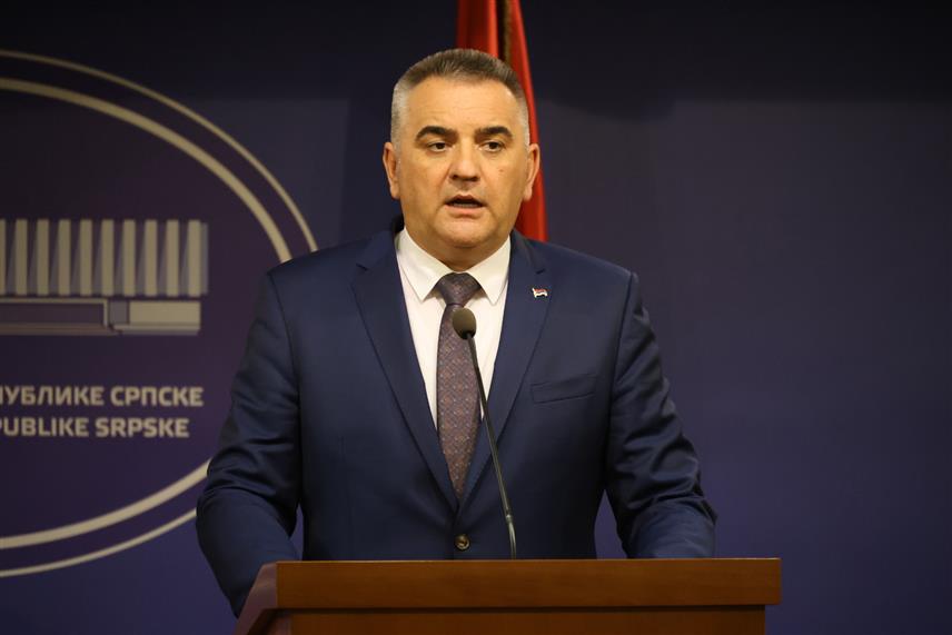 БАЊАЛУКА, 17. МАРТА /СРНА/ - Предсједник Владе Републике Српске Саво Минић на конференцији за новинаре након реизбора Владе Српске вечерас у Бањалуци. /Фото - Борислав Здриња/