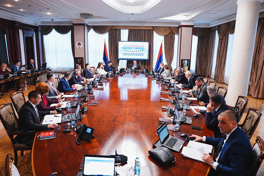 БАЊАЛУКА, 19. МАРТА /СРНА/ - Прва конститутивна сједница Владе Републике Српске у Бањалуци.