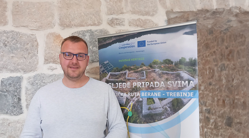 TРЕБИЊЕ, 19. МАРТА /СРНА/ - Стари град Мичевац, један од средњовјековних градова у близини Требиња, биће додатно уређен с циљем бољег очувања и укључивања овог локалитета у туристичку понуду града, изјавио је кустос историчар у Музеју Херцеговине Симо Радић.