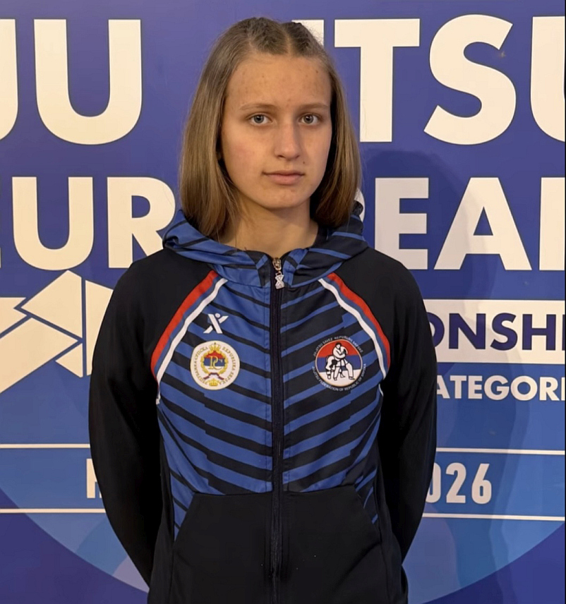 ПАЛЕ, 19. МАРТА /СРНА/ - Члан Џију-џицу клуба "Јахорина" са Пала Тара Соковић, која се такмичи за репрезентацију Републике Српске на Европском првенству за младе у Грчкој, постала је вицепрвак Европе.