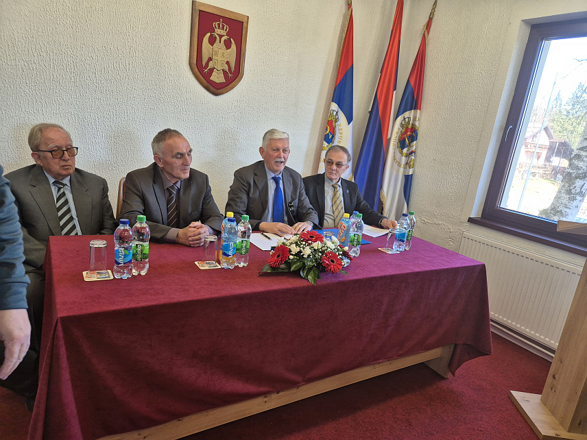 ПАЛЕ, 1. МАРТА /СРНА/ - Сједница Скупштине Асоцијације "Ствараоци Републике Српске" на Палама у присуству предсједника СНСД-а Милорада Додика, на којој ће бити ријечи о Уставу Републике Српске.