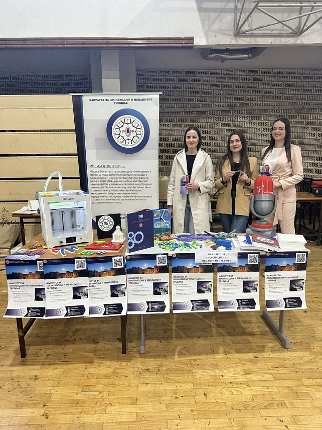 ИСТОЧНО САРАЈЕВО/ТРЕБИЊЕ, 20. МАРТА /СРНА/ - Студијски програми Универзитета у Источном Сарајеву представљени су данас у Требињу матурантима из Фоче, Гацка, Невесиња, Калиновика, Љубиња, Берковића, Билеће и овог града.