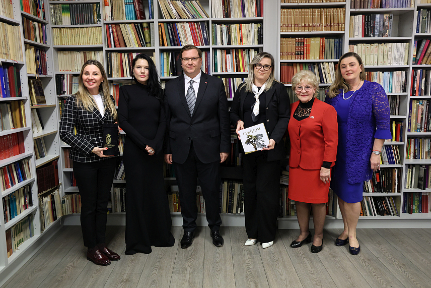 БЕОГРАД/ПАРИЗ, 24. МАРТА /СРНА/ - У Паризу је први пут обиљежен Дан сјећања на жртве агресије НАТО-а на СР Југославију