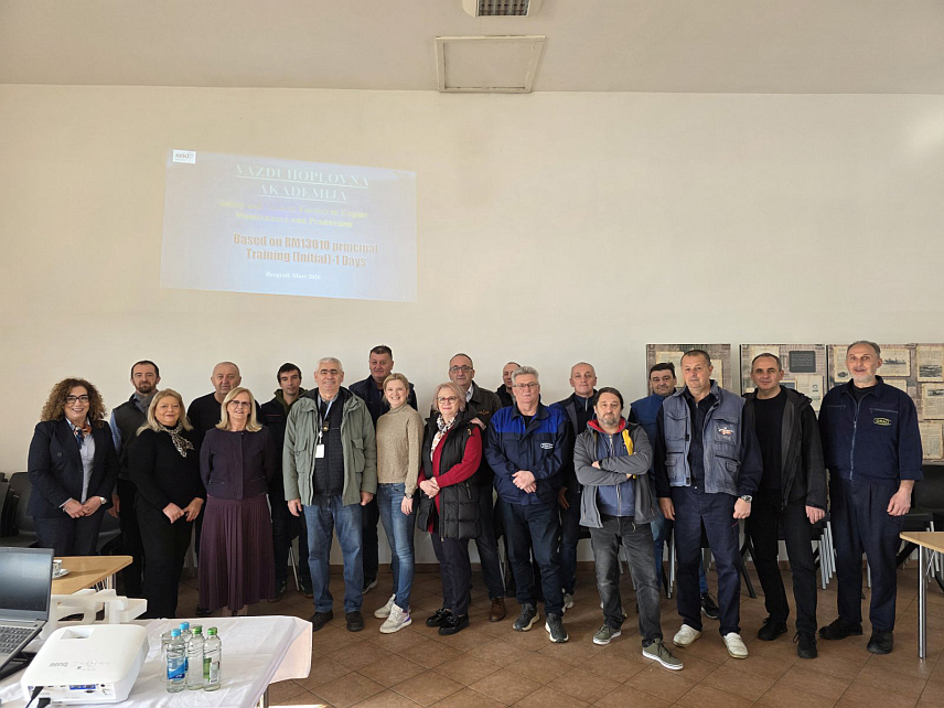 БИЈЕЉИНА, 25. МАРТА /СРНА/ - У компанији "Орао" у Бијељини одржана је дводневна обука о ваздухопловном стандарду РМ13010 који омогућава да се системски разумију грешке настале људским фактором и да се из њих учи.