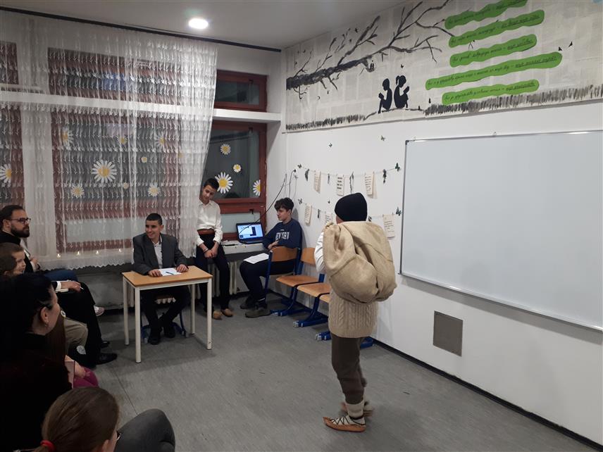 КОСTАЈНИЦА, 26. МАРTА /СРНА/ - У општини Костајница одржан је Дан талената у част ученика надарених за науку, драмску, ликовну и музичку умјетност, књижевност и спорт.