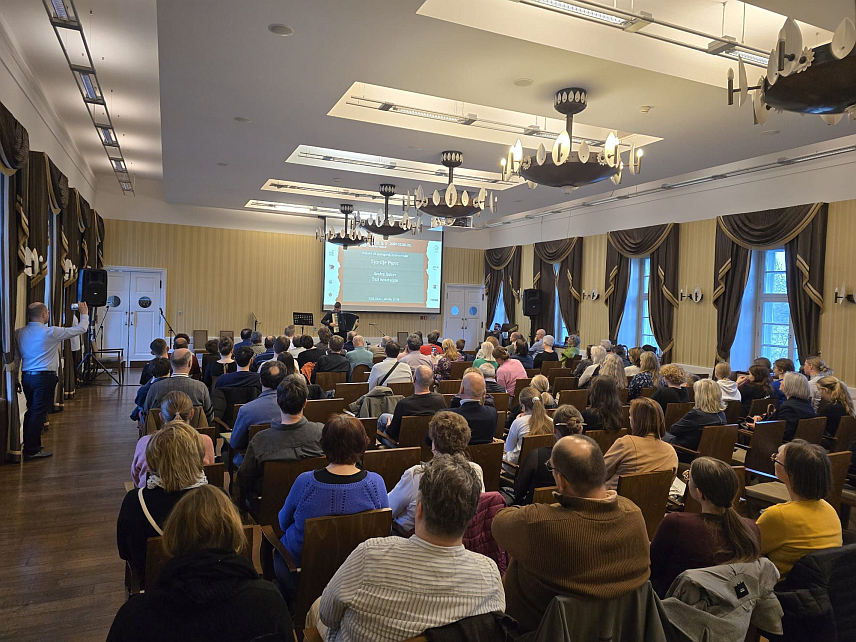 БИЈЕЉИНА, 29. МАРТА /СРНА/ - Ученици Музичке школе "Корнелије Станковић" из Бијељине остварили су изузетан успјех на 10. међународном фестивалу "Пакс акордион" у Мађарској, гдје су освојили три златне медаље и потврдили свој квалитет на међународној музичкој сцени, саопштено је из ове музичке школе.