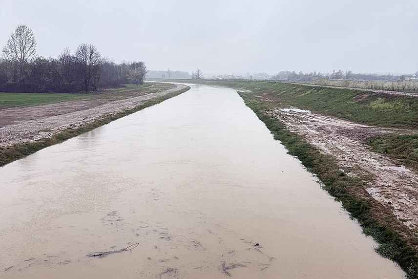 БИЈЕЉИНА, 30. МАРТА /СРНА/ - Ситуација на ријекама у Републици Српској од јутрос је повољнија него претходних дана и очекује се да најављене падавине неће проузроковати повећање водостаја.