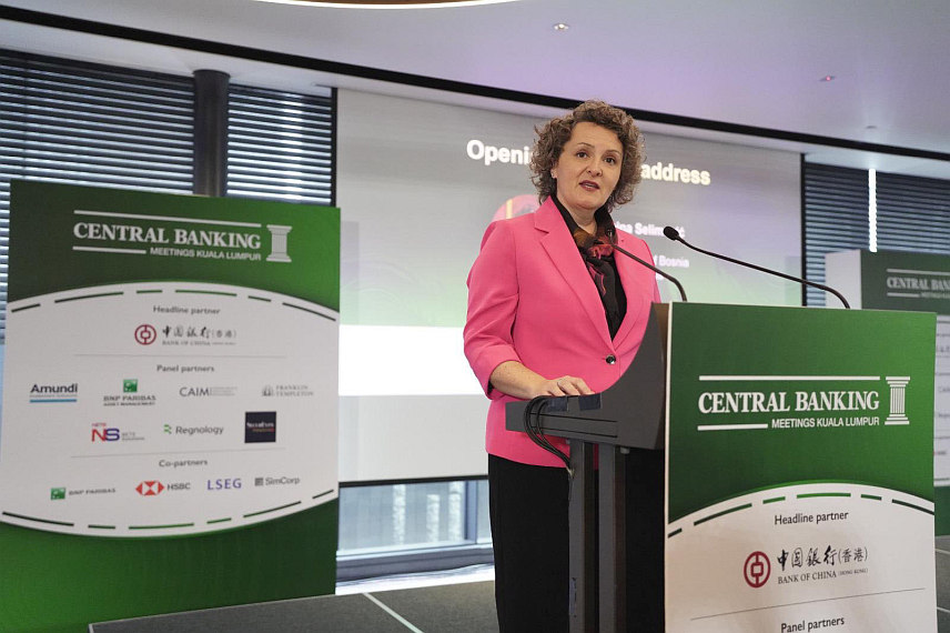 САРАЈЕВО/КУАЛА ЛУМПУР, 31. МАРТА /СРНА/ - Гувернер Централне банке БиХ Јасмина Селимовић у обраћању присутнима на међународној конференцији у Куала Лумпуру