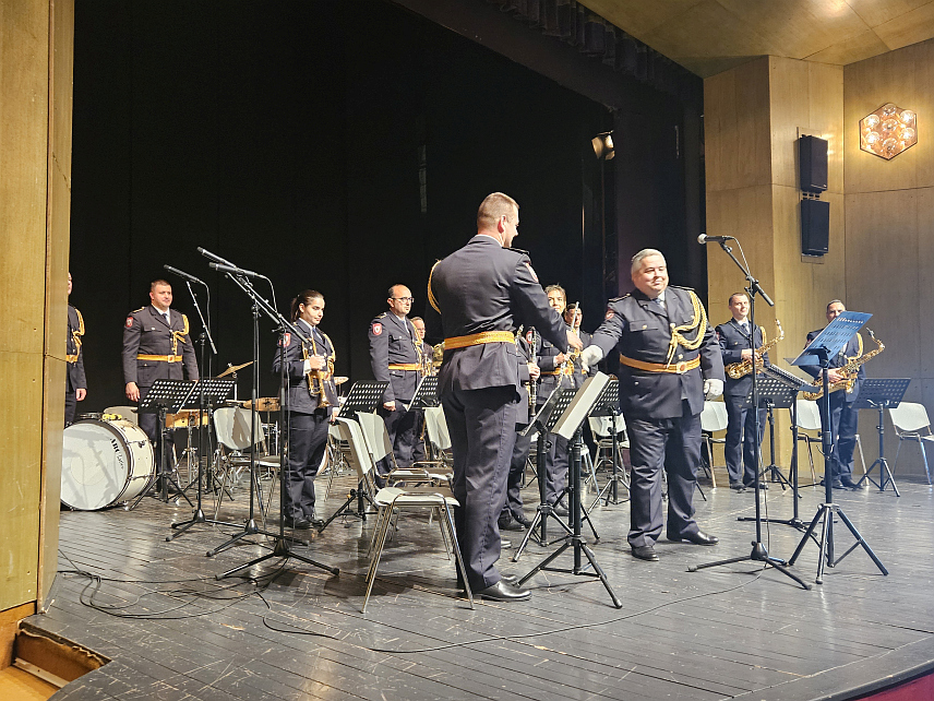 ПРИЈЕДОР, 4. МАРТА /СРНА/ - Полицијски оркестар Министарства унутрашњих послова /МУП/ Републике Српске одржао је данас у Приједору концерт за ученике од првог до четврог разреда основних школа.