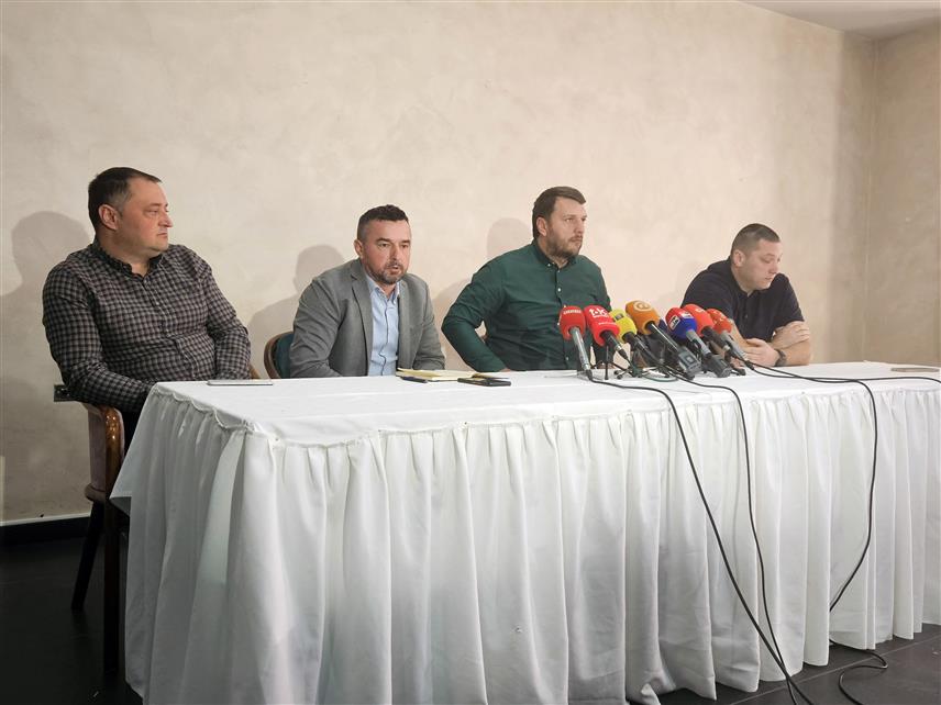 ПРИЈЕДОР, 5. МАРТА /СРНА/ - Синдикална организација "Нове Љубије" позвала је данас надлежне институције да испитају законитост приједлога покретања стечаја у овом руднику.