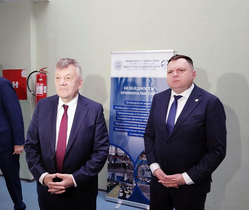 БАЊАЛУКА, 6. МАРТА /СРАНА/ - Министар унутрашних послова Републике Српске Жељко Будимир рекао је на свечаности поводом годишњице Факултета безбједоносних наука Универзитета у Бањалуци да је сарадња МУП-а и ове високошколске установе на највишем ниову, наводећи да ће се и у наредном периоду јачати капацитети.