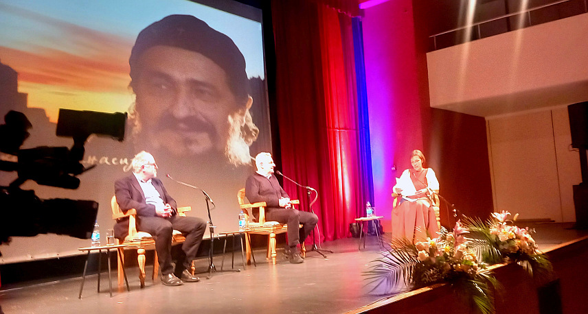 TРЕБИЊЕ, 6. МАРТА /СРНА/ - У Tребињу је вечерас у оквиру манифестације "Сјећање на владику Атанасија" приређена сесија о обнови манастира Tврдоша на којој се говорило о значају археолошких истраживања у тој светињи у период од 1996. до 1999. године.