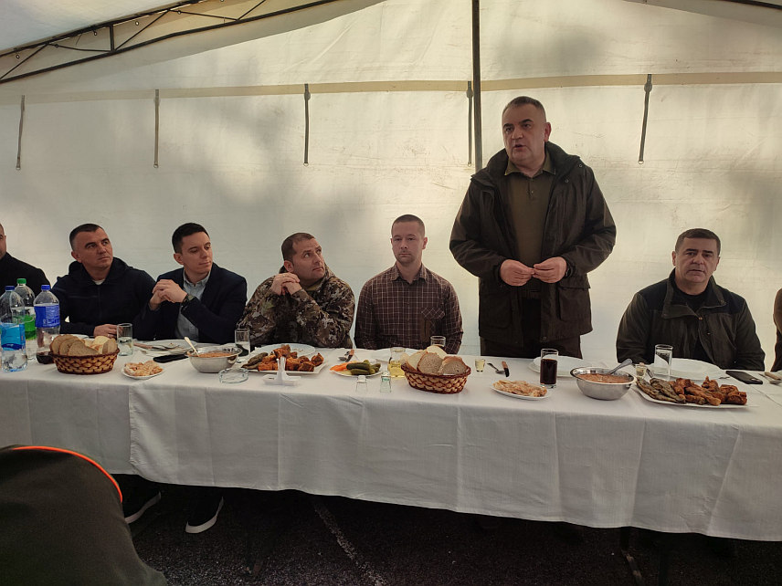 ЧЕЛИНАЦ, 7. МАРТА /СРНА/ - Предсједник Ловачког савеза Републике Српске Саво Минић присуствовао је данас "Шакалијади" на подручју Челинца.