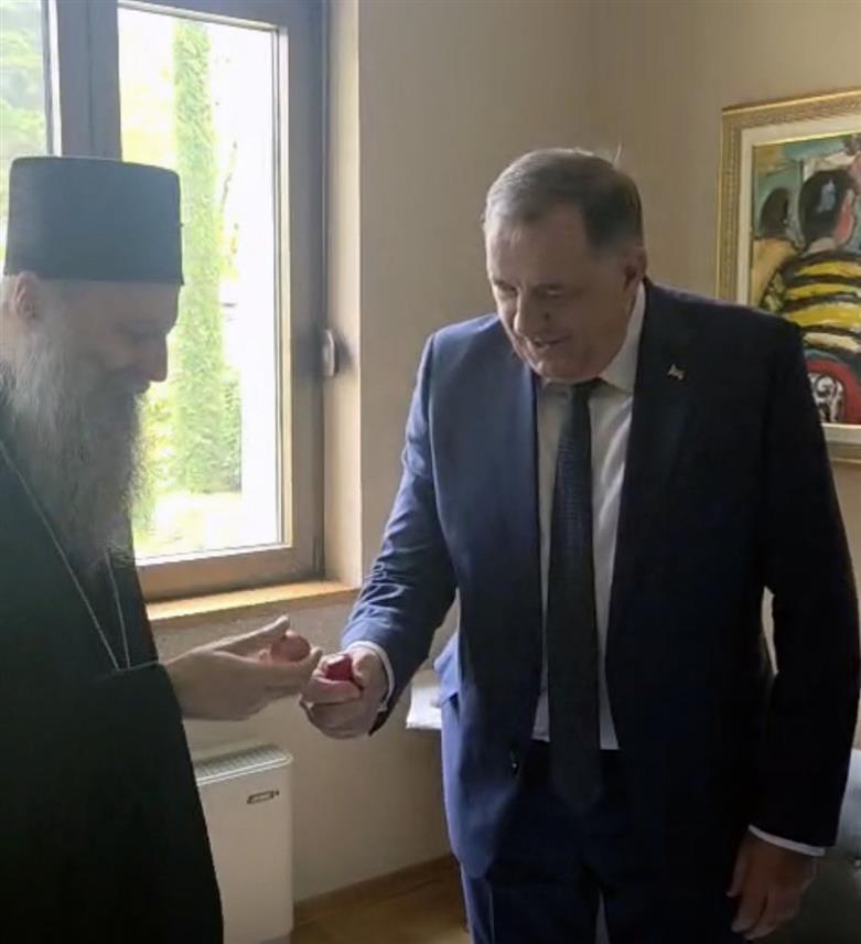 БЕОГРАД, 15. АПРИЛА /СРНА/ - Предсједник СНСД-а Милорад Додик и Његова светост патријарх српски Порфирије данас су се током разговора у Београду подсјетили колико су важни вјера, заједништво и снага српског народа.