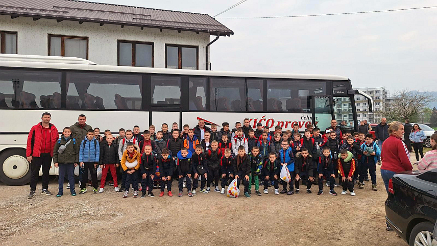 БЕОГРАД, 16. АПРИЛА /СРНА/ - Млађе категорије Фудбалског клуба "Челинац" наступиће на међународном фудбалском турниру "Чин чин куп" на Златобору који ће окупити 288 екипа из 12 земаља.