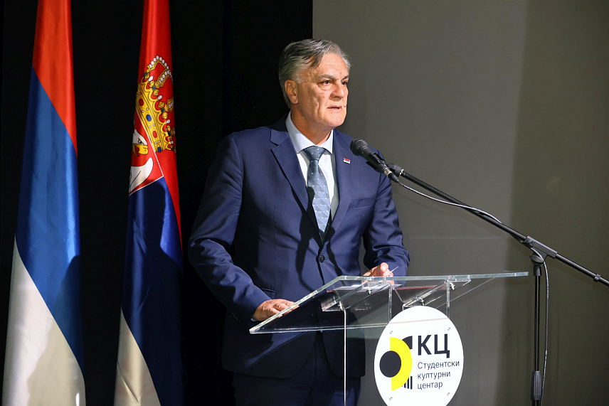 БАЊАЛУКА, 17. АПРИЛА /СРНА/ - Предсједник Републике Српске Синиша Каран изјавио је да Јелена Бухач Радојчић није само жртва логора Јасеновац, већ и посљедњи свједок једног система који је имао за циљ да избрише српски народ./фото: Борислав Здриња/