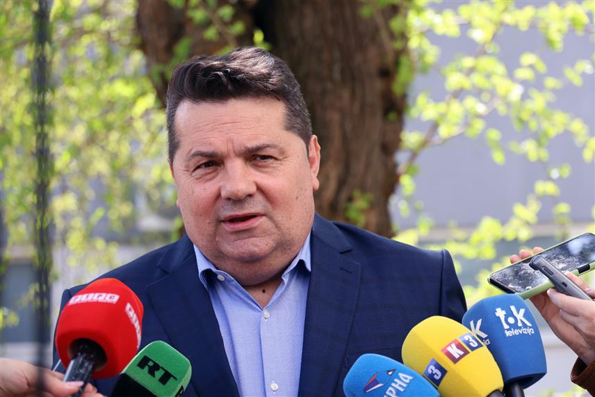 БАЊАЛУКА, 17. АПРИЛА /СРНА/ - Предсједник Народне скупштине Републике Српске Ненад Стевандић рекао је да се у Сједињеним Државама сада много гласније чује оно што српски представници кажу од оног што говори политичко Сарајево, чији би представници жељели да се врате у вријеме када је српски глас био забрањен. /фото: Борислав Здриња/	
