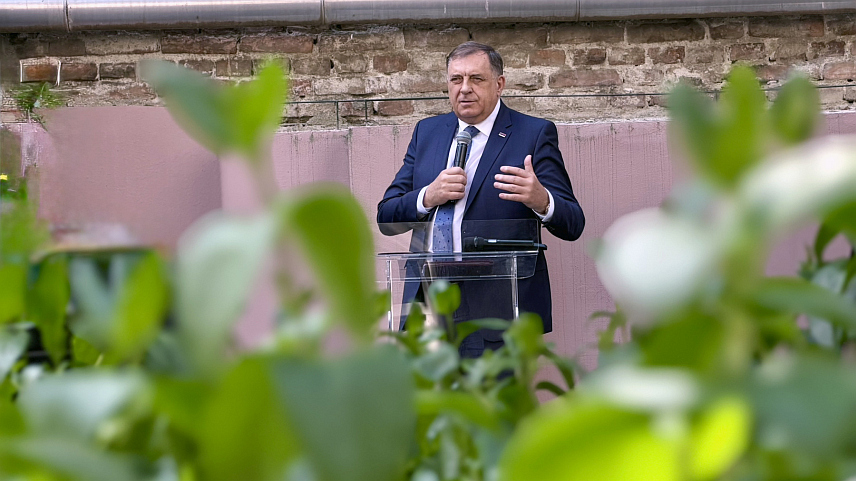 БЕОГРАД, 17. АПРИЛА /СРНА/ - Предсједник СНСД Милорад Додик изјавио је данас у Београду да је усташки концентрациони логор Јасеновац у НДХ, српска и јеврејска траума, био Аушвиц Балкана.