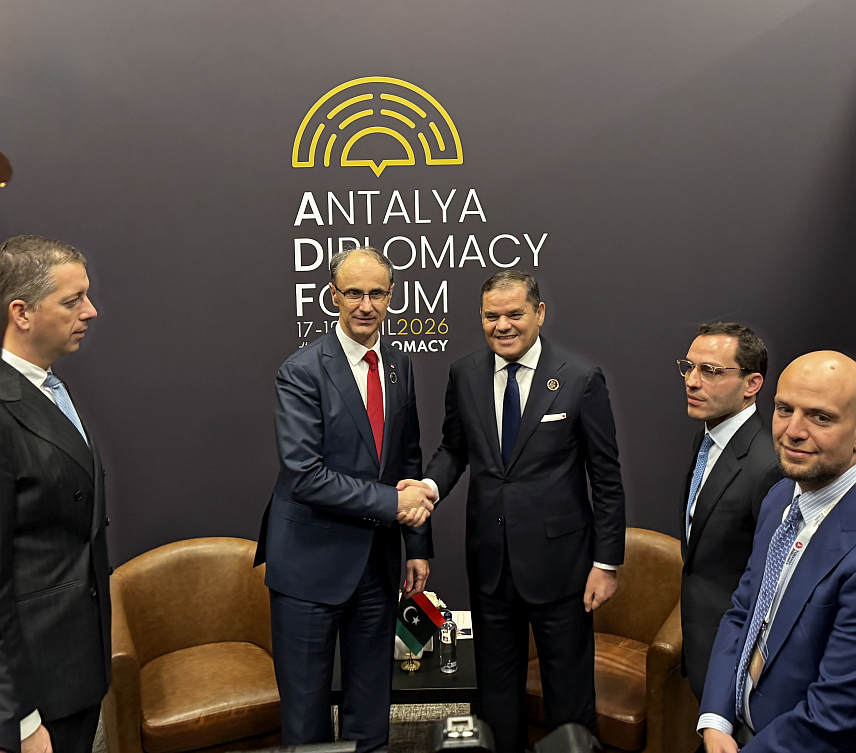 АНТАЛИЈА, 17. АПРИЛА /СРНА/ - Предсједници влада Србије Ђуро Мацут и Либије Абдул Хамид ел-Дбеибех договорили су да у Београду у најскорије вријеме буде организован бизнис форум, који би заједно отворили.