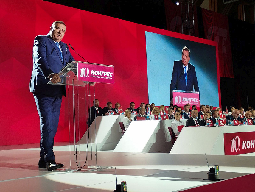 ЛАКТАШИ, 18. АПРИЛА /СРНА/ - Предсједник СНСД-а Милорад Додик обраћање на Конгресу Социјалистичке партије у Лакташима.