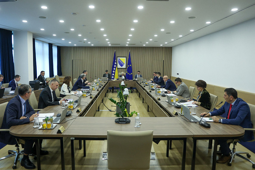 САРАЈЕВО, 1. АПРИЛА /СРНА/ - Сједница Савјета министара у Сарајеву.