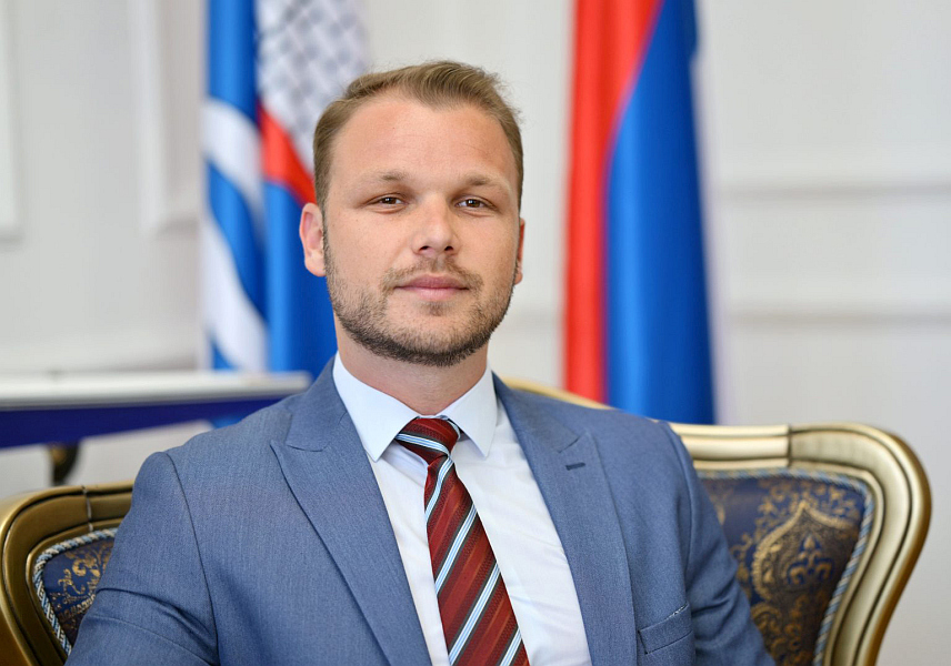 БАЊАЛУКА, 22. АПРИЛА /СРНА/ - Градоначелник Бањалуке Драшко Станивуковић честитао је Дан града и ослобођења од окупатора у Другом свјетском рату, истичући да Бањалука није само град, већ и дом.