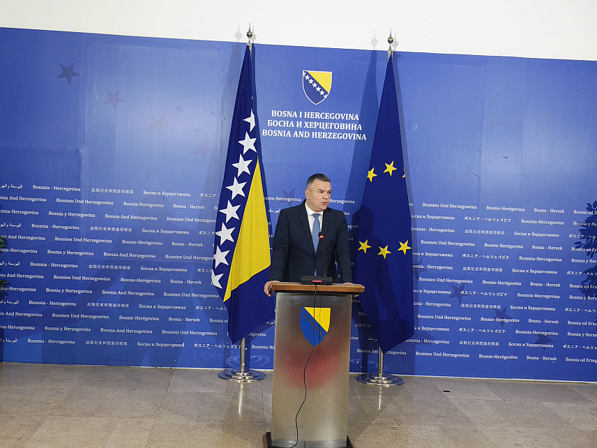 САРАЈЕВО, 22. АПРИЛА /СРНА/ - Министар правде у Савјету министара Давор Буноза на конференцији након сједнице Савјета министара.