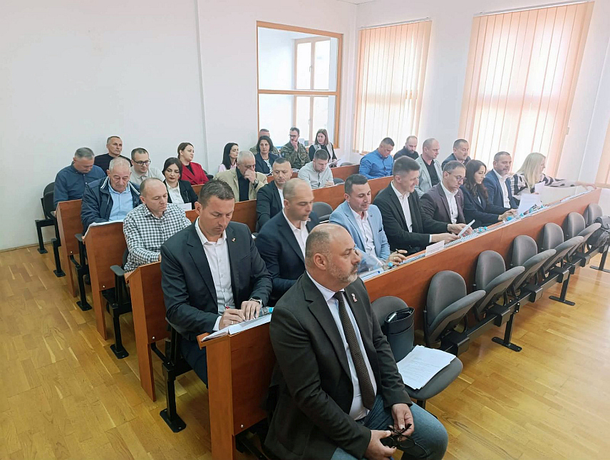 ВИШЕГРАД, 22. АПРИЛА /СРНА/ - Скупштина општине Вишеград усвојила је данас извјештај о извршењу буџета за 2025. годину, према којем је забиљежен дефицит од 1.029.710 КМ.