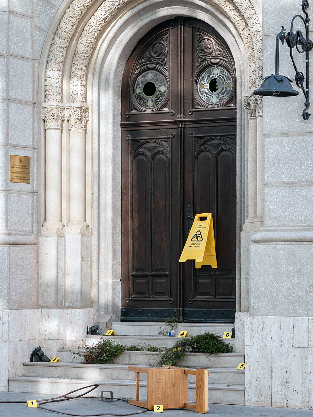 ЗАГРЕБ, 23. АПРИЛА /СРНА/ - Епархија загребачко-љубљанска саопштила је да напад на Саборни храм Преображења Господњег у Загребу или било који вјерски објекат представља удар на основне вриједности мира, достојанства и суживота међу људима.