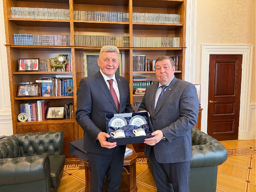 МОСКВА, 24. АПРИЛА /СРНА/ - Министар за научнотехнолошки развој и високо образовање Републике Српске Драга Мастиловић посјетио је данас Први московски државни медицински универзитет "И. М. Сеченов" и изјавио да Република Српска види значајан потенцијал за унапређење сарадње у области високог образовања, науке и здравства.