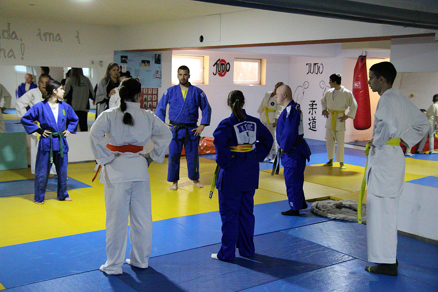 ДОБОЈ, 26. АПРИЛА /СРНА/ - У Добоју је данас извршена селекција кандидата за наступ на Свјетском првенству за особе са потешкоћама у развоју на јесен у Сарајеву, и поручено да спорт припада свима.