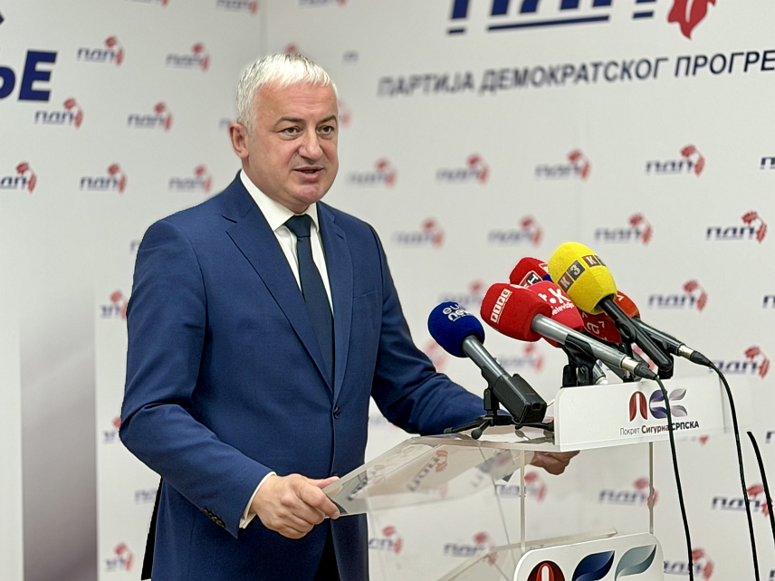 БАЊАЛУКА, 28. АПРИЛА /СРНА/ - Посланик ПДП-а у Представничком дому Парламентарне скупштине БиХ Бранислав Бореновић.